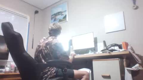 Snapshot of golfgrease chatting on 01-10-26, 10:36 golfgrease online show from 01-10-26, 10:36