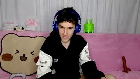 Luca online show from 04-30-26, 02:45