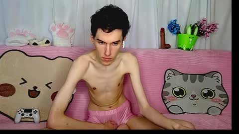 Luca online show from 05-17-26, 02:57