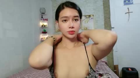 geneviev online show from 04-15-26, 07:43