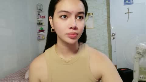 Snapshot of gorgeneviev69 chatting on 04-19-26, 08:35 geneviev online show from 04-19-26, 08:35