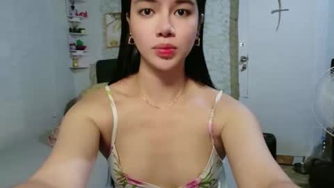 Snapshot of gorgeneviev69 chatting on 04-26-26, 05:54 geneviev online show from 04-26-26, 05:54