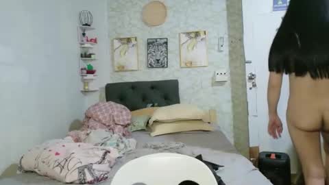 Snapshot of gorgeneviev69 chatting on 05-14-26, 06:26 geneviev online show from 05-14-26, 06:26