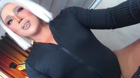 Samantha online show from 01-13-26, 06:35