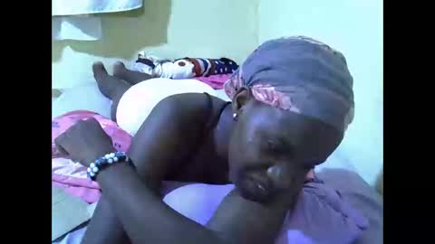 gorgeous_maya1 online show from 04-15-26, 07:58