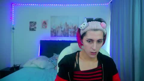 Snapshot of goth_minerva chatting on 03-10-26, 02:22 goth_minerva online show from 03-10-26, 02:22