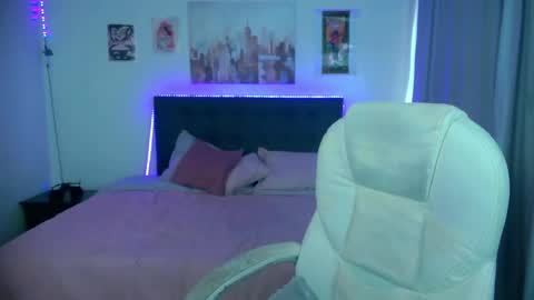 Snapshot of goth_minerva chatting on 03-22-26, 01:25 goth_minerva online show from 03-22-26, 01:25