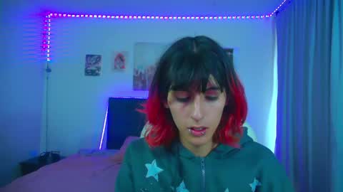 Snapshot of goth_minerva chatting on 04-06-26, 01:45 goth_minerva online show from 04-06-26, 01:45