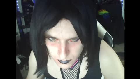 Snapshot of gothic123451 chatting on 01-10-25, 05:13 Victoriana online show from 01-10-25, 05:13