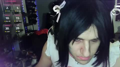 Snapshot of gothic123451 chatting on 01-21-25, 08:43 Victoriana online show from 01-21-25, 08:43