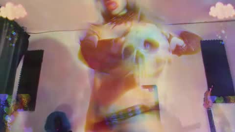        online show from 06-06-26, 05:23