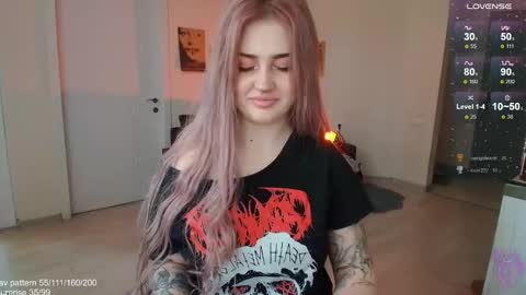 traumfrau Kira angel face devil eyes I SELL A LOT VIDEO IN GALLERY online show from 02-10-26, 11:03
