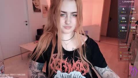 traumfrau Kira angel face devil eyes I SELL A LOT VIDEO IN GALLERY online show from 04-30-26, 08:57
