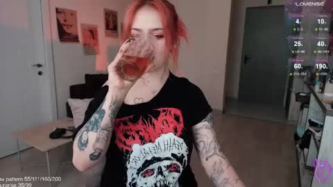 traumfrau Kira angel face devil eyes I SELL A LOT VIDEO IN GALLERY online show from 05-24-26, 12:32