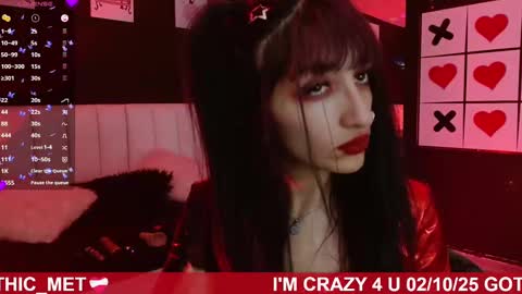 Snapshot of gotthic_met chatting on 10-03-25, 04:31 Meredith Alessandra online show from 10-03-25, 04:31