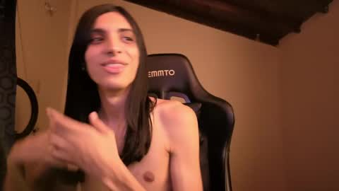 angelito tu novio online show from 04-11-26, 03:33