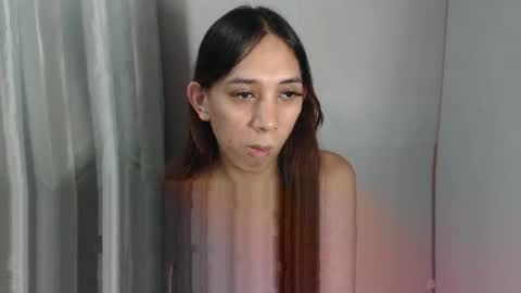 Snapshot of grace_for_youuu chatting on 04-22-26, 06:05 HoneyGrace online show from 04-22-26, 06:05