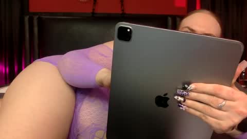 Snapshot of graceloves69 chatting on 06-21-26, 03:53 Grace Loves online show from 06-21-26, 03:53