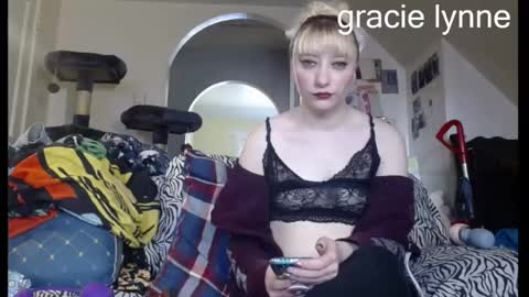 gracielynne1989 online show from 05-07-26, 06:46