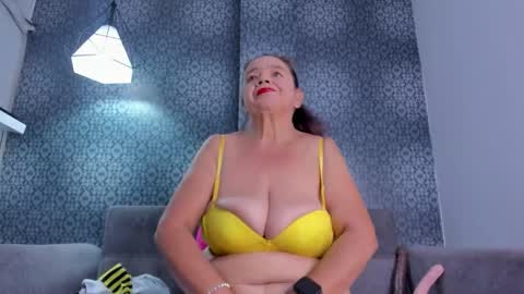 Mi Name is violeta  online show from 03-16-26, 12:31