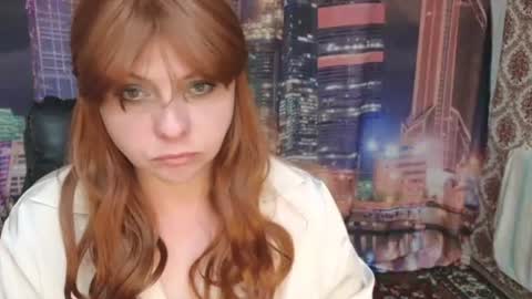 Snapshot of gray_swann chatting on 06-25-26, 08:57 Ray online show from 06-25-26, 08:57