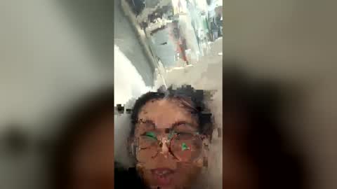 Snapshot of greasybangs chatting on 04-12-26, 11:32 greasybangs online show from 04-12-26, 11:32