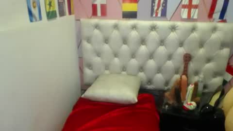 Snapshot of greatass_latina chatting on 06-26-26, 11:25 greatass_latina online show from 06-26-26, 11:25
