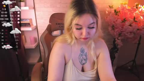 Lina 3 online show from 05-08-26, 01:16