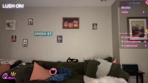 SexQueen Nikki online show from 04-25-26, 04:37