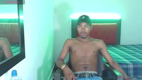 gregoryhoot1 online show from 06-09-26, 12:44