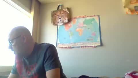 Snapshot of gregrev chatting on 04-21-26, 06:12 gregrev online show from 04-21-26, 06:12