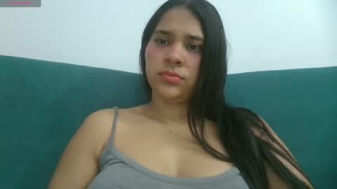 Snapshot of greicy098 chatting on 10-24-25, 12:08 grei online show from 10-24-25, 12:08