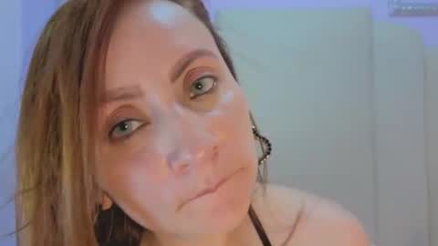 Snapshot of grettel_ramiirez chatting on 07-16-26, 12:38 Marcela online show from 07-16-26, 12:38