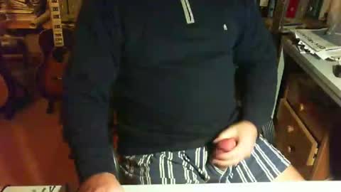 greyhounddog online show from 01-11-25, 08:43