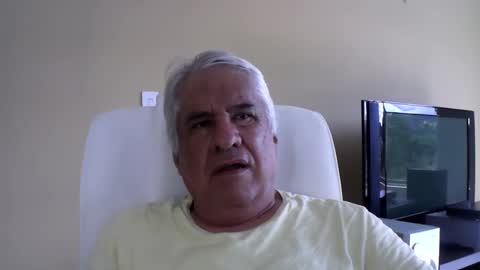 Snapshot of grisa01 chatting on 04-04-26, 04:48 grisa01 online show from 04-04-26, 04:48