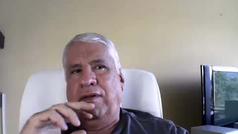 Snapshot of grisa01 chatting on 04-10-26, 01:16 grisa01 online show from 04-10-26, 01:16