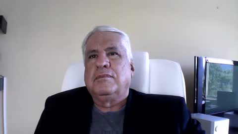 Snapshot of grisa01 chatting on 04-12-26, 01:05 grisa01 online show from 04-12-26, 01:05