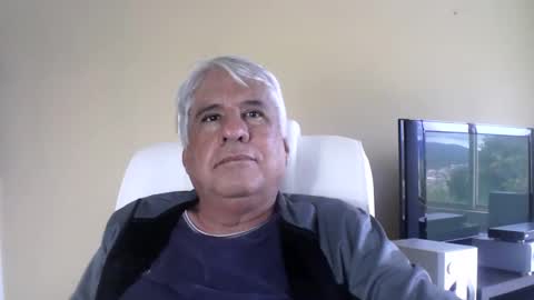 grisa01 online show from 05-19-26, 01:39