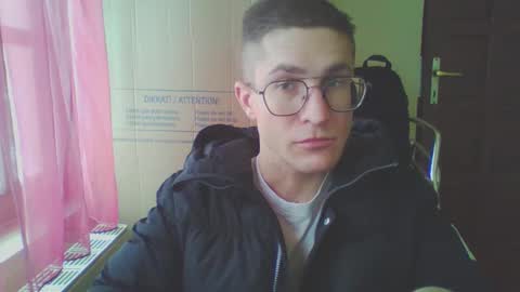 Snapshot of grly_boy chatting on 01-06-26, 10:52 bigW2M online show from 01-06-26, 10:52