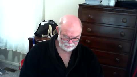 Snapshot of gtnolder60 chatting on 04-26-26, 11:52 Gary online show from 04-26-26, 11:52