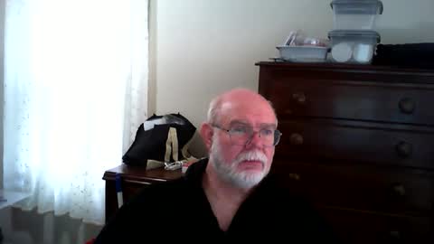 Snapshot of gtnolder60 chatting on 04-28-26, 11:59 Gary online show from 04-28-26, 11:59