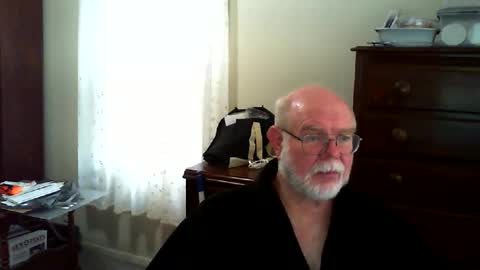 Snapshot of gtnolder60 chatting on 04-29-26, 02:10 Gary online show from 04-29-26, 02:10