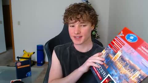 gucciboi4 online show from 04-26-26, 03:53