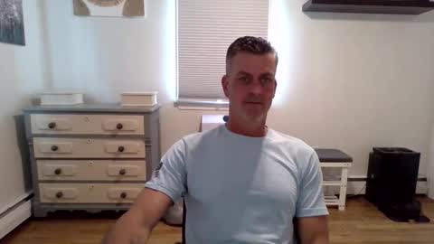 gudguy2025 online show from 05-26-26, 02:13