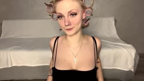 Vanessa online show from 04-20-26, 06:16