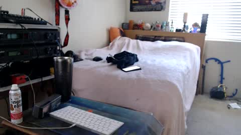 guitarsexgod2 online show from 06-18-26, 10:58