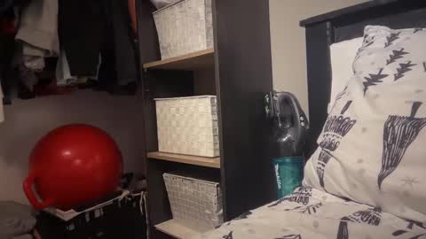 gumbywanna online show from 12-18-24, 01:05