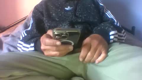 Snapshot of gunishment chatting on 11-16-25, 01:39 gunishment online show from 11-16-25, 01:39