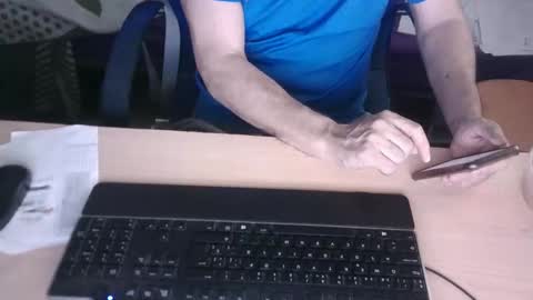 gusanito_enano online show from 05-06-26, 03:06