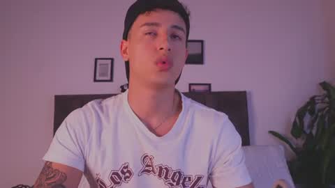 Gabriel online show from 06-21-26, 06:27